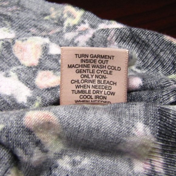 Philosophy Black Floral Sweater Ruffle Sleeve Detail Sz Small - Picture 12 of 12